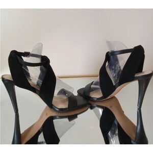 EUC ELEGANT VINCE CAMUTO KALIENTIE LEATHER SANDAL WORN ONCE TO A WEDDING